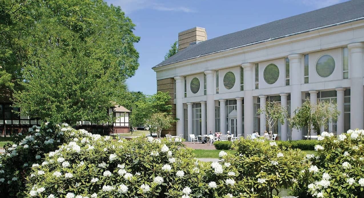 Sporing av behandling med presisjon: RFID i sikkerhet og tilsyn på psykiatriske avdelinger