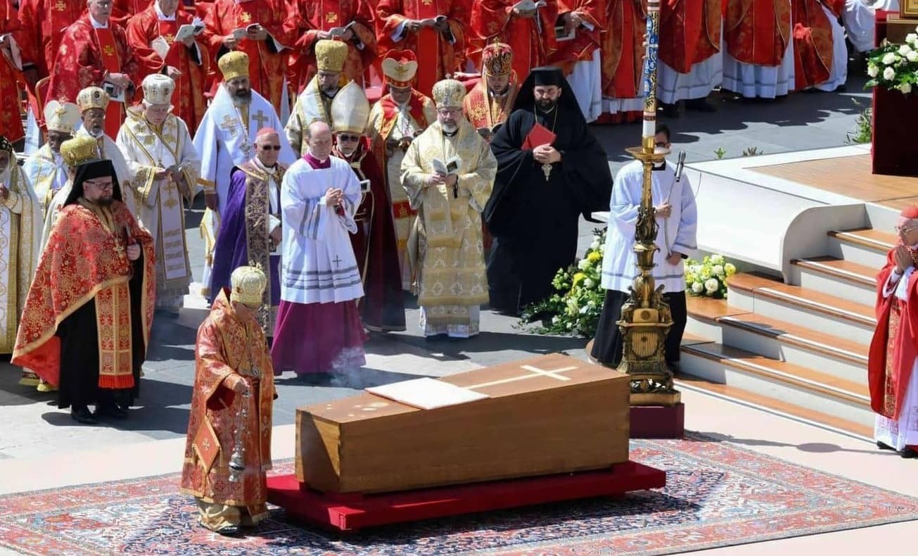 RFID i trosrom: Modernisering av folkemengdehåndtering i templer og kirker