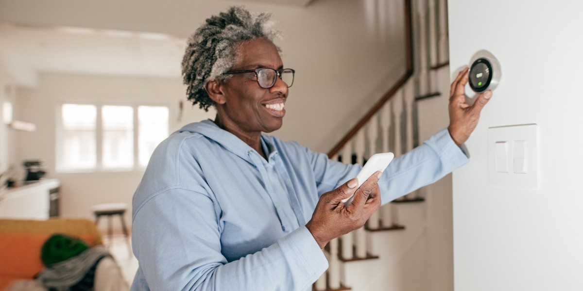 RFID-aktivert smart eldreomsorg: Fra sanntidsovervåking til proaktiv sikkerhet