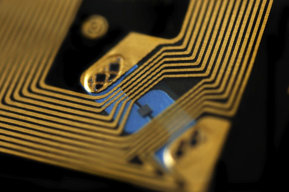 Hvordan RFID muliggjør ende-til-ende-synlighet i moderne produksjon